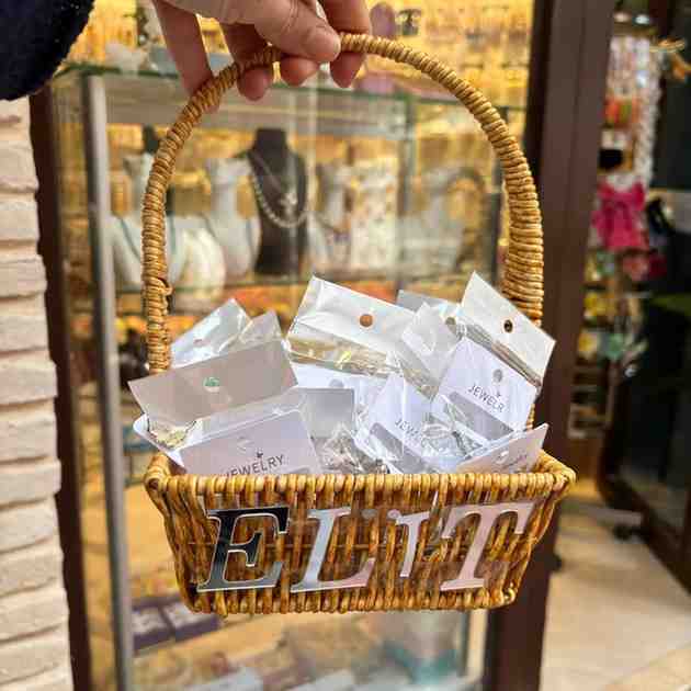 <br />
<b>Deprecated</b>:  htmlspecialchars(): Passing null to parameter #1 ($string) of type string is deprecated in <b>/home/tarihisarlokanta/public_html/elitaksesuarkirklareli/components/galeri.php</b> on line <b>264</b><br />
